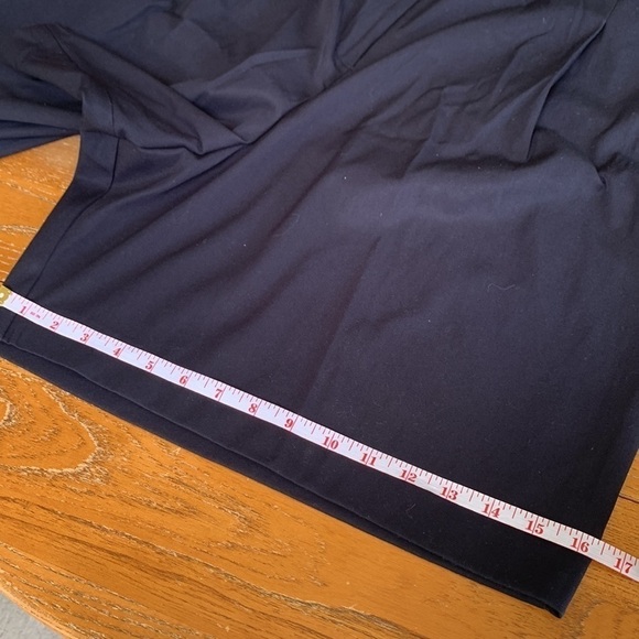 Bette & court shorts NWT. Long athletic wear shorts with belt loops zipper front - Picture 13 of 14